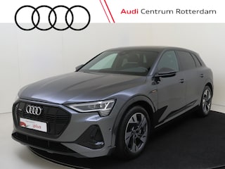 Audi e-Tron 55 quattro S edition 95 kWh | SoH 100% | Panoramadak | Luchtvering | Adaptieve cruise control | Keyless | Navigatie Plus | Stoelverwarming | Achteruitrijcamera | Elektrische achterklep |