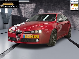 Alfa Romeo 159 Sportwagon 1.7 T TI | Rosso Competizione | Leder | Navigatie | Stoelverwarming | 19 inch Teledial | 200PK