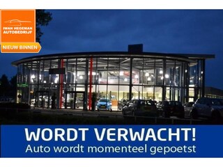 Lynk & Co 01 | Panoramadak | Stuurverwarming | Stoelverwarming | PDC + Camera | Navigatie | Apple Carplay/ Android Auto |