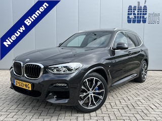 BMW X3 xDrive30d M-Sport High Executive Trekhaak Panoramadak Vol Leder Elektrische Stoelen Head-Up Display Harman Kardon Audio 20 Inch Velgen Life Cockpit Professional Driving Assist Plus Adaptieve Cruise Control Apple Carplay Andr Vol Opties BTW Auto 6-cilinder !