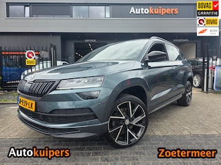 Skoda Karoq 1.5 TSI ACT Sportline Business | Met o.a. stoelverwarming, digitaal dashboard, navigatie en AppleCarPlay/AndroidAuto!