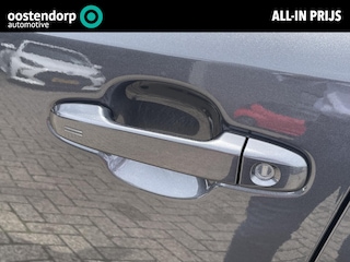 Toyota C-HR 1.8 Hybrid Style Ultimate Bi-Tone **DODE HOEK DETECTIE/ JBL AUDIO/ STUURVERWARMING**