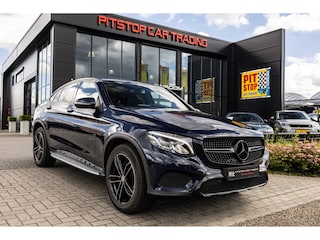 Mercedes-Benz GLC 250 4MATIC, AMG, Treeplanken, Camera, MANUFAKTUR Blauw!