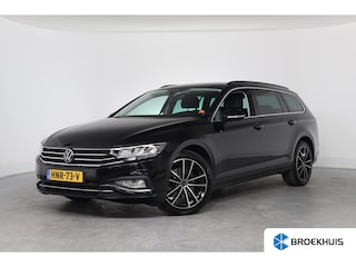 Volkswagen Passat Variant 1.5 TSI Business | Trekhaak | Stoelverwarming | ErgoComfort | Navi | Clima | Cruise Adaptive | LED | Keyless | Parkeersensoren V+A