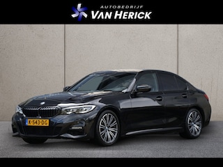 BMW 318i M-Sport Automaat | Shadow Line | Achteruitrijcamera | HiFi Audio