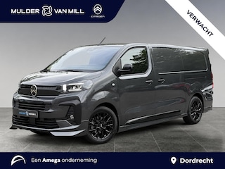 Citroën Jumpy L3 75 kWh 136pk | 0% financial lease | 8 jaar garantie | STX SPORT | Lederen bekleding STX | STX Pakket | Dakspoiler | Sideskirts | 18 inch zwarte velgen | 2-zits | Dubbele schuifdeur | City Pakket | Comfort Pakket | Exterieur Pakket | Full ECO LED verlichting | Winter Pakket | Houten afwerking laadruimte | Reservewiel | van €54.780 voor €42.995 ex. BTW rijklaar