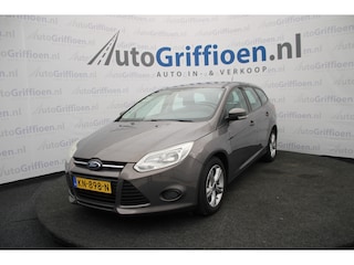 Ford Focus Wagon 1.0 EcoBoost Edition nette stationcar met trekhaak met nieuwe APK bij aflevering