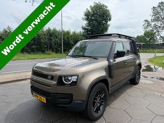 Land Rover Defender 2.0 D200 110 SE Grijskenteken Bj 2020 Km 120.000 Dealer onderhouden 200PK