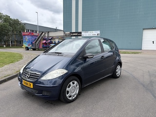 Mercedes-Benz A-klasse 170 Classic 116 PK. Leuke en zeer fijn rijdende inruilauto !!! Airco werkt 100% goed !!