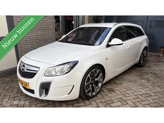 Opel Insignia Sports Tourer 2.8 T OPC 4x4 360 PK