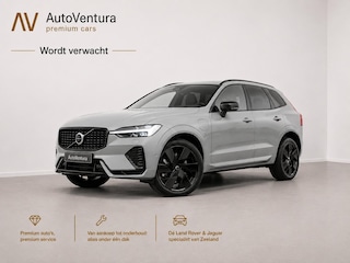 Volvo XC60 2.0 T8 Plug-in hybrid AWD Plus Dark | 7 Persoons | Stuurwiel verwarming | Trekhaak l Schuif- /kantel Pano l 360 cam l 21"
