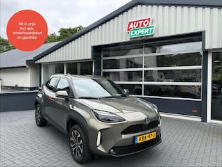 Toyota Yaris Cross 1.5 Hybrid 115 First Edition, stoel en stuurverwarming, adaptive cruise, airco, all-in prijs incl afleverbeurt en apk tot 2029!