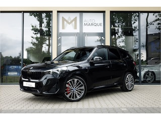 BMW X1 xDrive30e Aut. 327PK | M Sportpakket Pro | 20" LM Velgen | Head-Up Display | Achteruitrijcamera | Comfort Access | Adaptief M Onderstel | Driving Assistant Professional |