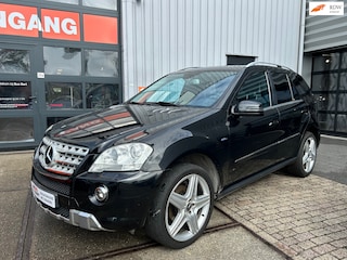 Mercedes-Benz M-klasse 300 CDI BlueEFFICIENCY|Grijs kenteken|Trekhaak|Camera|Leder|Airco
