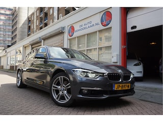 BMW 330e High Executive Innovation Aut8 | Adaptive | HUD | Harman Kardon | 360 Camera | Apple Carplay | NL Auto | Volleder | M Sportvelgen | M Sportstuur |