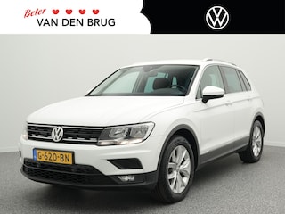 Volkswagen Tiguan 1.5 TSI Comfortline Business | Trekhaak | Navigatie | 18 inch | Climate control | Ned. Auto | Dealer onderhouden |
