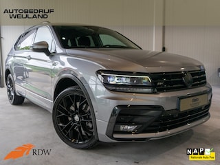 Volkswagen Tiguan 2.0 TSI 4Motion Highline Business R 7p. I R-Line I Virtual I 20" I Winterpakket I 2400KG I Trekhaak I Leer I Carplay I