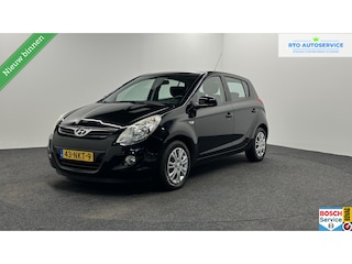 Hyundai i20 1.2i DynamicVersion 5 DEURS AIRCO TREKHAAK.