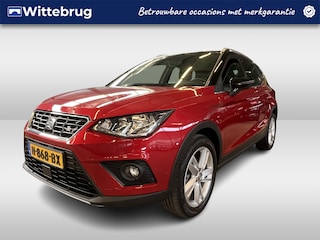 Seat Arona 1.0 TSI FR Business Intense Full Link / Parkeersensoren / Navigatie / 17" LM Velgen / Airco