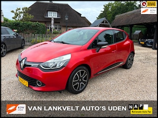 Renault Clio Estate 1.2 Night & Day Navi, Climate, Keyless.