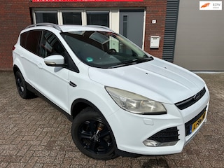 Ford Kuga 1.6 / PDC / Stoelverw / Clima / Cruise / LM