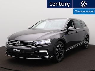 Volkswagen Passat 1.4 TSI PHEV GTE Business Automaat - Navigatie - Trekhaak - ErgoComfort-stoel - Camera - Stoelverwarming