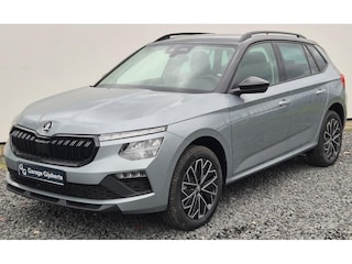 Skoda Kamiq 1.0 TSI Selection Camera achter - Zwarte gril - 17 inch Wielen - Winter Pack - Privacy Glass - Zwart dak en A Stijl     -