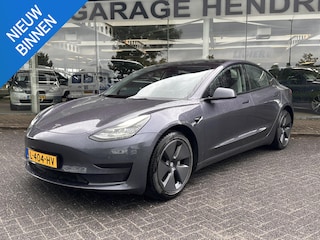 Tesla Model 3 Standard RWD Plus 60 kWh | SOH: 91,3% | Camera | Navi | Stoel Verwarming | Volledig Leder | Pano |