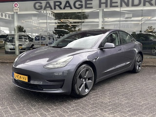 Tesla Model 3 Standard RWD Plus 60 kWh | SOH: 91,3% | Camera | Navi | Stoel Verwarming | Volledig Leder | Pano |