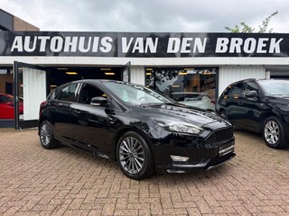 Ford Focus 1.0 ST-Line|125Pk|Dealer OH|Navi|Carplay|Stuur+Stoelverw|Pdc|Lmv|Elek Pakket|Nw Apk