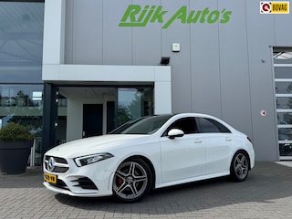 Mercedes-Benz A-klasse 200 AMG Edition Premium Plus. * Camera