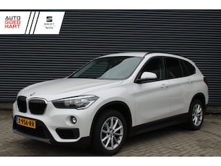BMW X1 sDrive18i Executive Navigatie Wit-Metallic PDC
