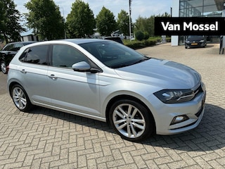 Volkswagen Polo 1.0 TSI Highline Navigatie | Camera | Airco | Cruise control | Apple carplay | Parkeersensoren |