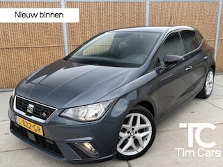 Seat Ibiza 1.0 TSI FR Business Intense Trekhaak | Camera | Apple CarPlay/Android Auto | Navigatiesysteem | Climate & cruise control | Parkeersensoren achter | Lichtmetalen velgen