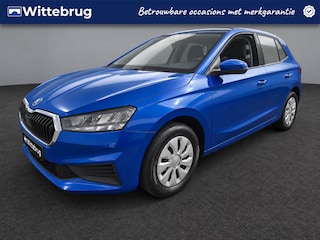 Skoda Fabia 1.0 TSI Ambition LED verlichting / Cruise control / Parkeersensoren / App-connect /