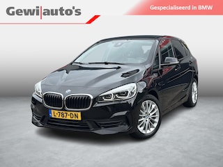 BMW 2-serie Tourer 225xe iPerformance HUD|Camera|Leder
