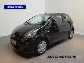 Toyota Aygo 1.0-12V Comfort Navigator - Apple Carplay/Android Auto - Airco - JBL