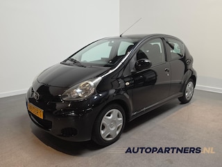 Toyota Aygo 1.0-12V Comfort Navigator - Apple Carplay/Android Auto - Airco - JBL