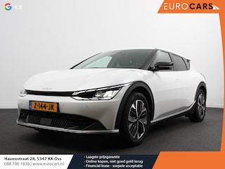 Kia EV6 Light Edition Automaat 58 kWh Navigatie Apple Carplay Android Auto Camera Parkeersensoren achter Cruise Control Climate Control Lichtmetalen Velgen