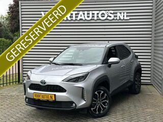 Toyota Yaris Cross 1.5 Hybrid Dynamic | Adaptive Cruise | Parkeersensoren | Stoel & Stuurverwarming | Apple Carplay | Camera | LMV 17" | Draadloze Telefoonlader |