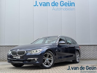 BMW 3-serie Touring 328i High Executive | Panorama | HUD | Trekhaak | Leer | H&K Audio | Org NL |