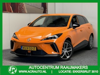 MG 4 ELECTRIC LUXURY LONG RANGE 204 PK 64 KWH FABRIEKGARANTIE TOT 2031 !!! NAVIGATIE ADAPTIVE CRUISE CONTROL APPLE CARPLAY/ANDROID 360 CAMERA STOEL EN STUURVERWARMING DODEHOEKSENSOREN RIJSTROOKSENSOREN KEYLESS GO ZEER MOOI !!