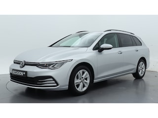Volkswagen Golf Variant 1.0 TSI 110pk Life / Navigatie / Parkeersensoren / Trekhaak