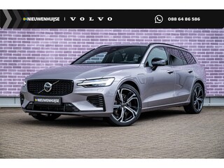 Volvo V60 2.0 T6 Plug-in hybrid AWD Ultra Dark | Panoramadak | Head Up Display | Donker Glas | Sportstoelen | Power Seats | Harman Kardon |