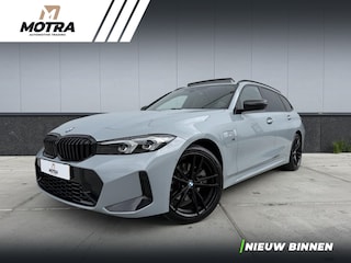 BMW 3-serie Touring 320e M Sport | SOH 97% | Panorama | Trekhaak | Apple Carplay - Android Auto | Sfeerverlichting | Brooklyn Grau