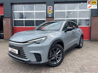 Lexus LBX 2WD, Safety Comfort, Parkeersensoren, Dodehoek, Stuur + Stoelverwarming, etc...