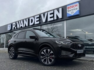 Ford Kuga 2.5 PHEV ST-Line X 243pk e-CVT Automaat | 6128 | Pano | E-Trekhaak | Coast-to-Coast Matrix LED | Winter Pack | HUD | Driver Assistance Pack | All Season | etc. etc.
