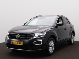 Volkswagen T-Roc 1.0 TSI 110Pk Style LED - Side Assist - ACC - Climatronic - Apple Carplay/Android Auto - PDC