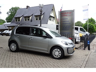 Volkswagen Up 1.0 BMT move up! Clima DAB AUR Camera NWS