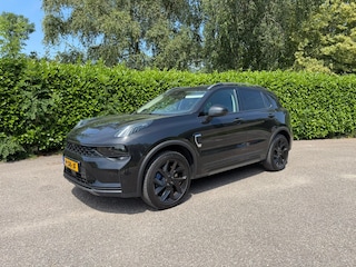 Lynk & Co 01 1.5 Plug-in Black Edition | Panoramadak|360 Camera
